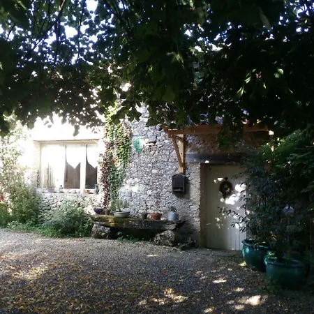 Le Clos Des Berangers Отель типа 